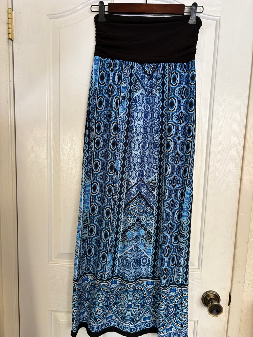 Apt. 9 Black Waistband Blue Patterned Maxi Skirt
